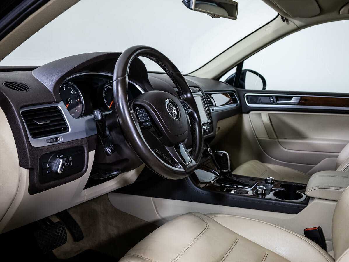 Volkswagen Touareg, 2011 Фото №11