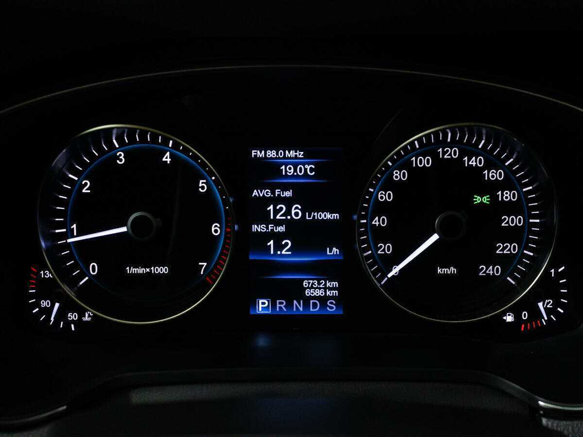 Hongqi H7, 2022 Фото №12