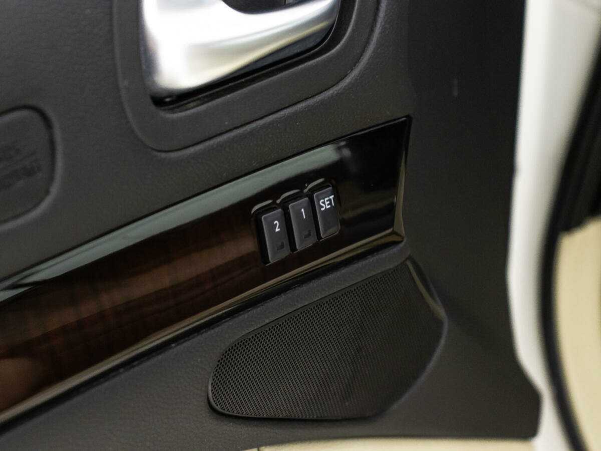 Infiniti G37, 2012 Фото №24