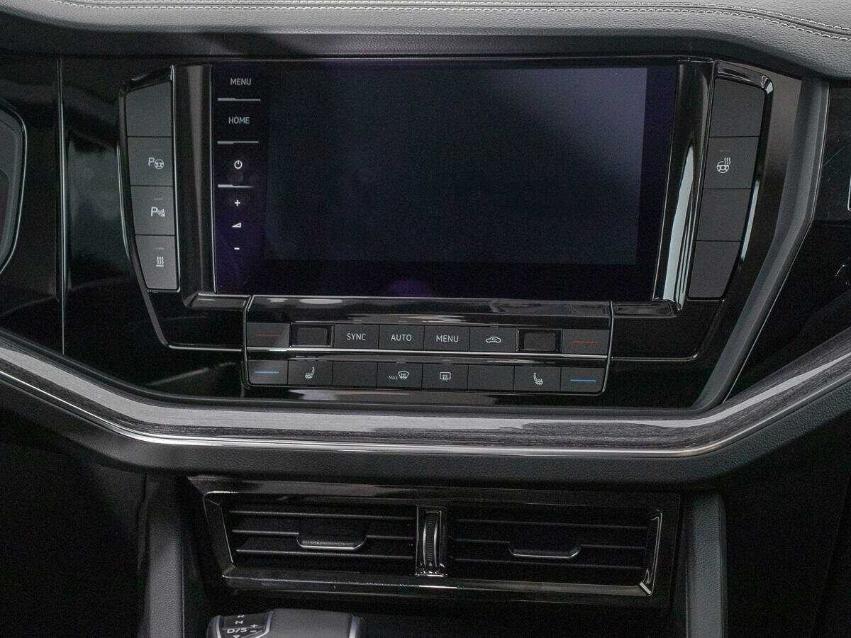 Volkswagen Touareg, 2018 Фото №15