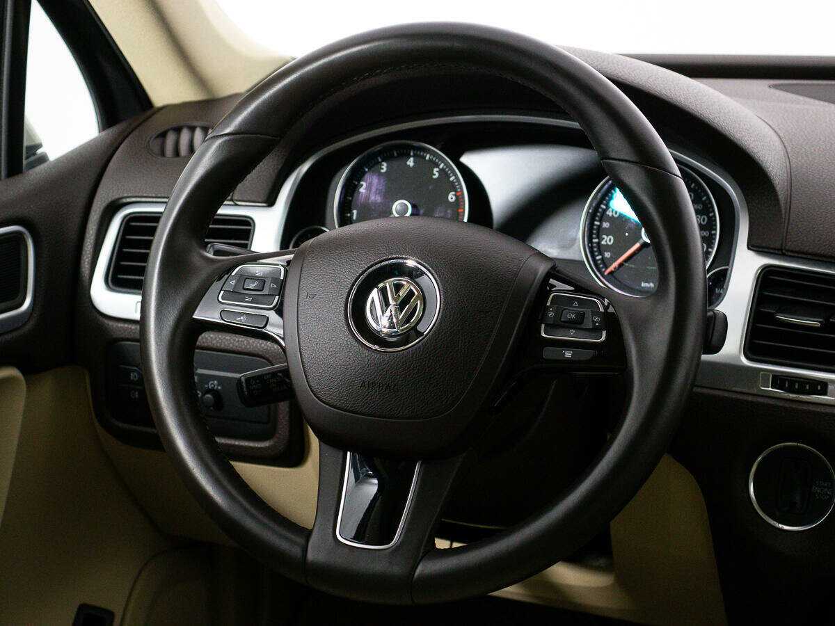 Volkswagen Touareg, 2011 Фото №14