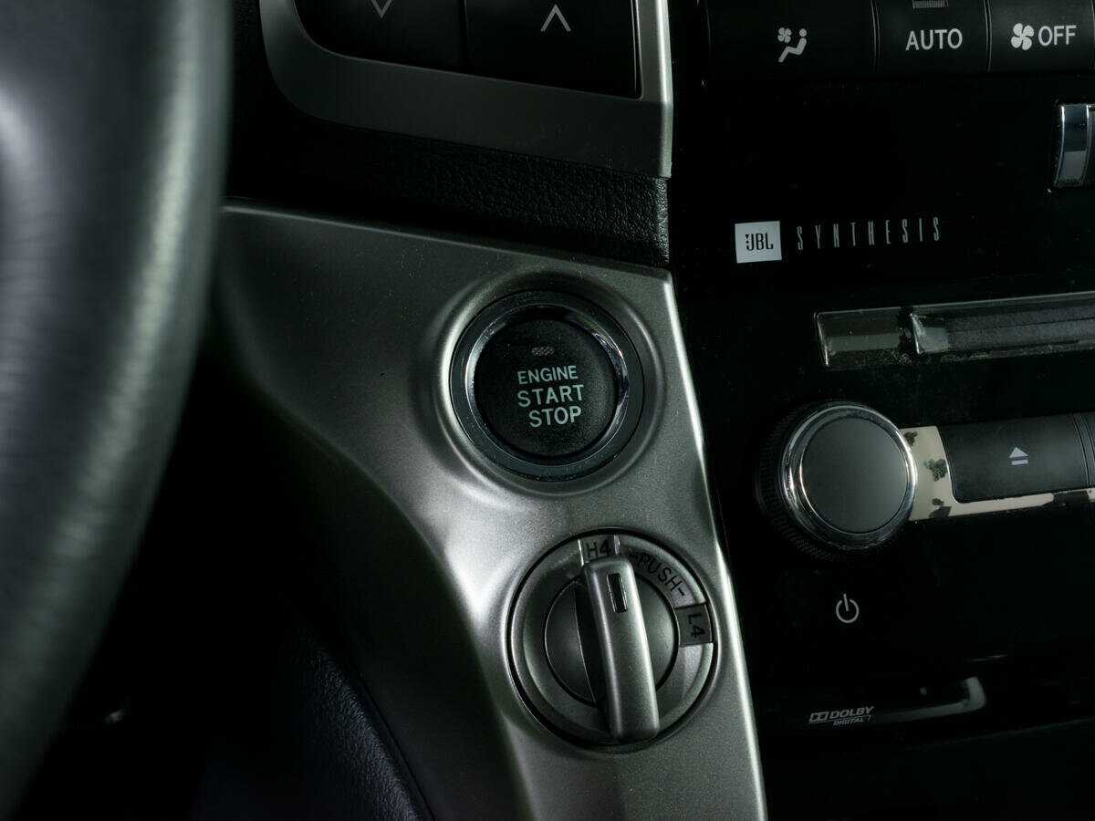 Toyota Land Cruiser, 2013 Фото №19