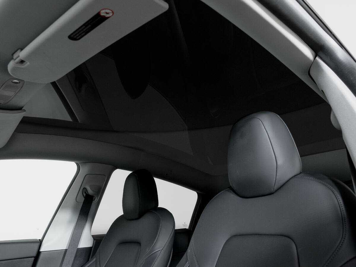 Tesla Model Y Long Range Dual Motor, 2021 Фото №12