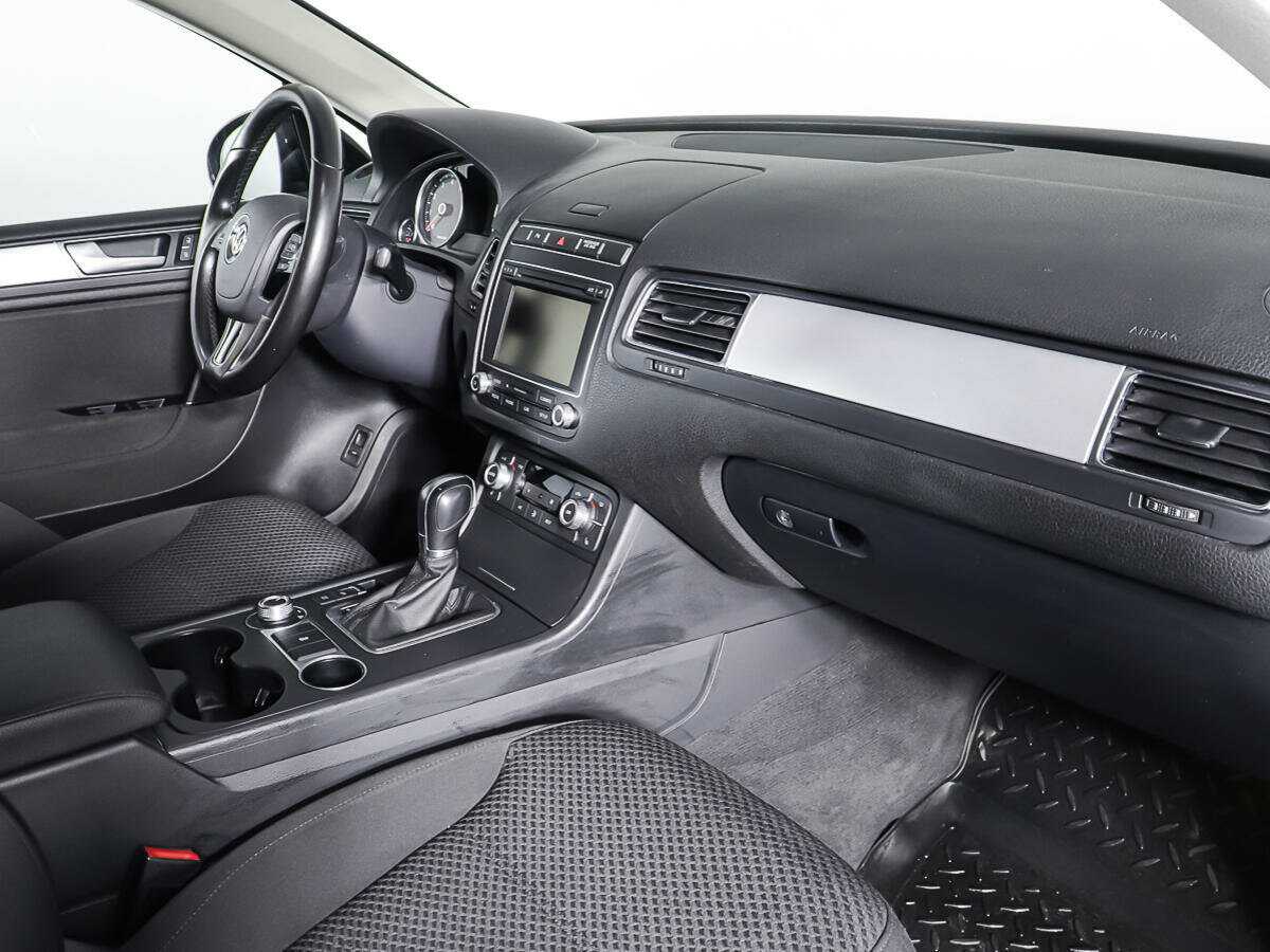 Volkswagen Touareg, 2015 Фото №9