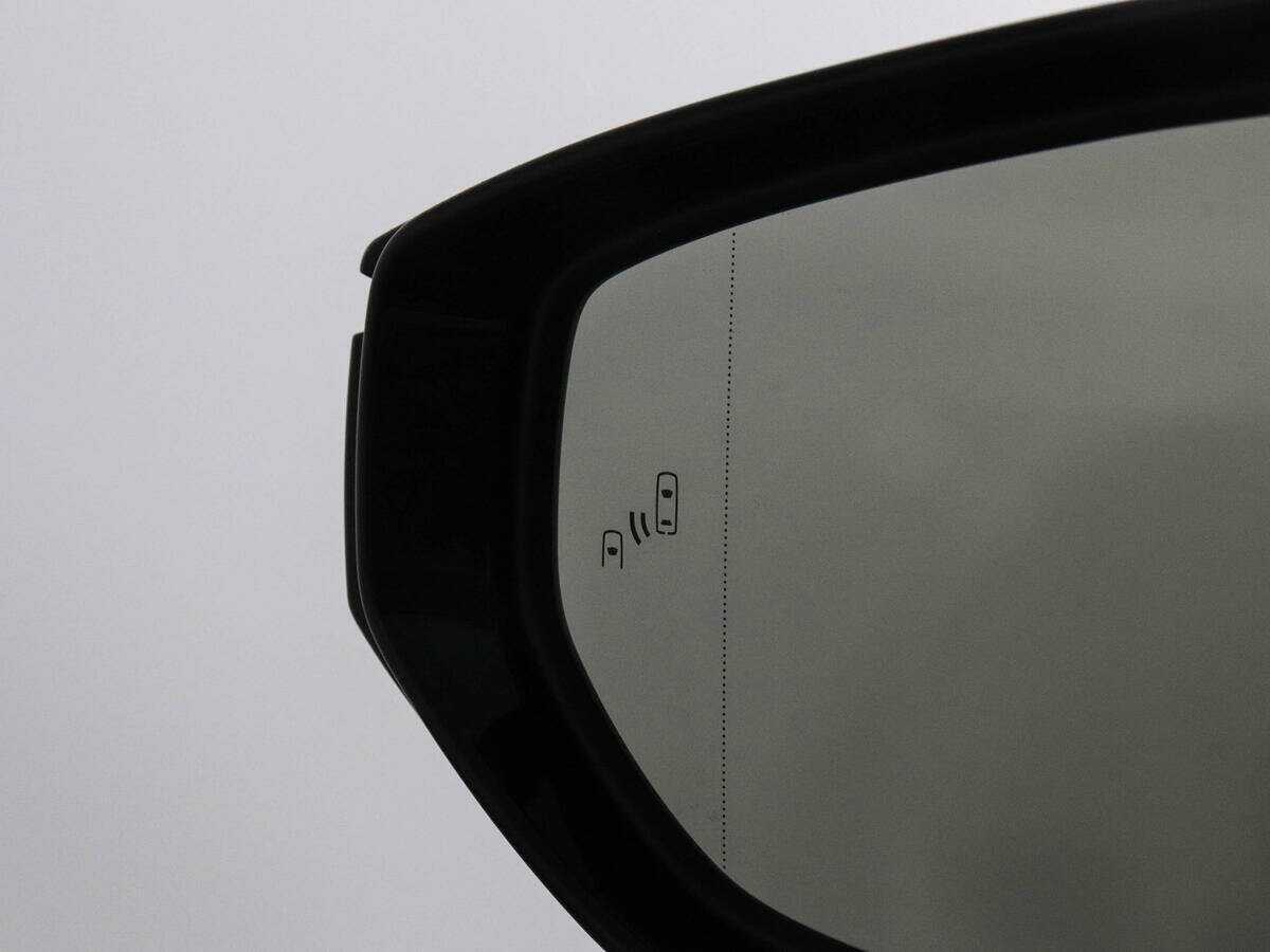 Lexus ES 300h, 2022 Фото №15