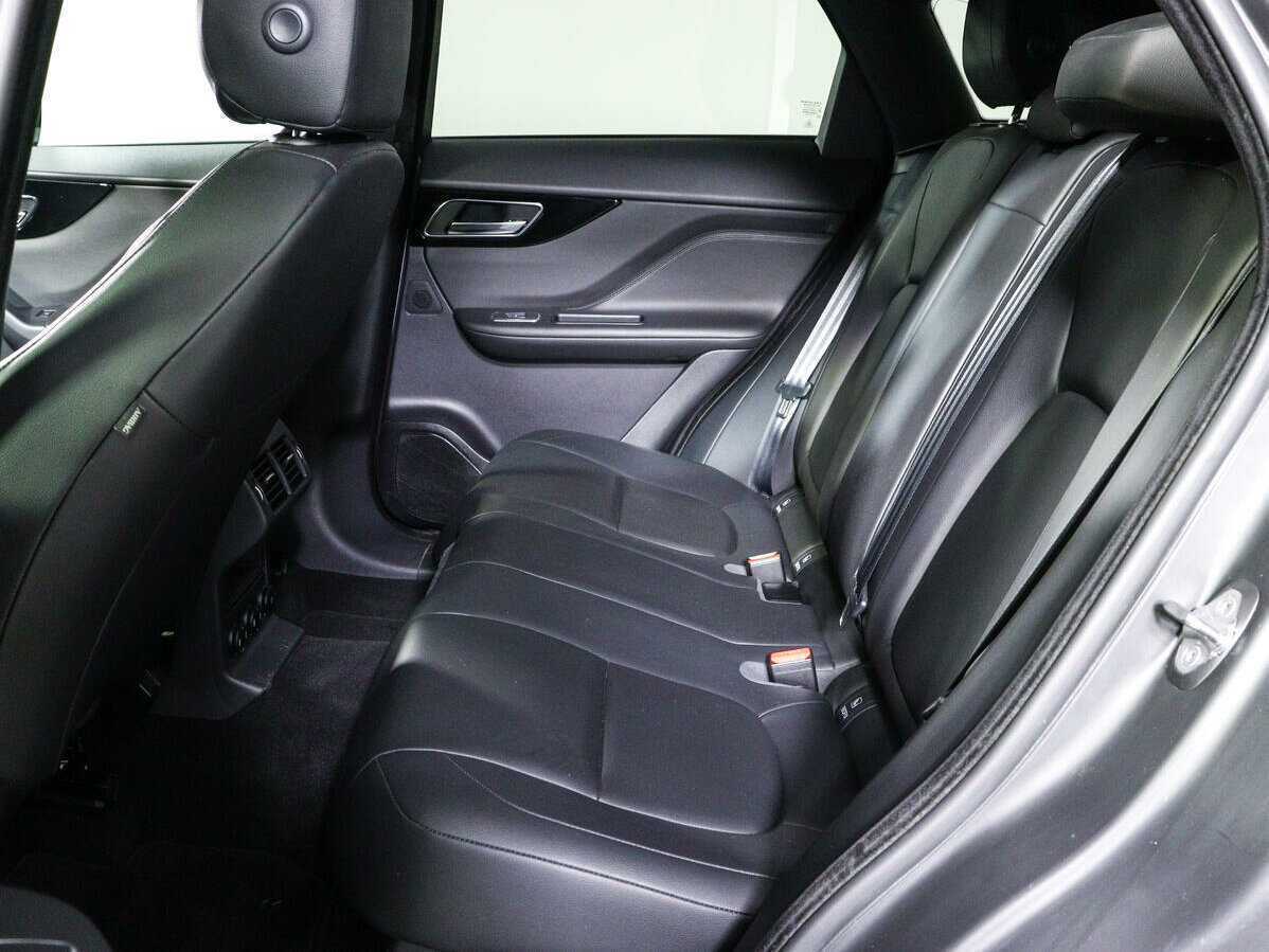 Jaguar F-Pace, 2020 - 32 878 км. | Фото №8