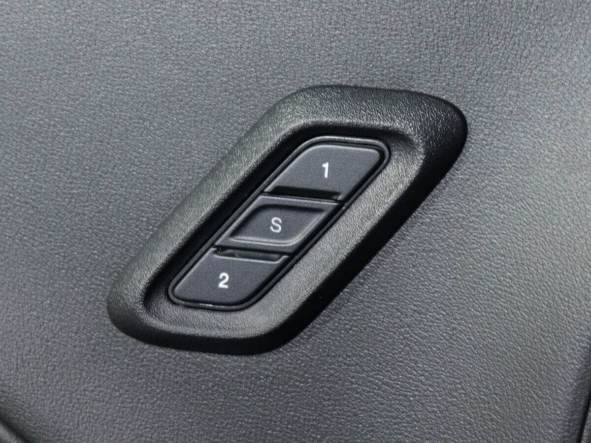 Dodge Challenger R__T, 2022 Фото №17