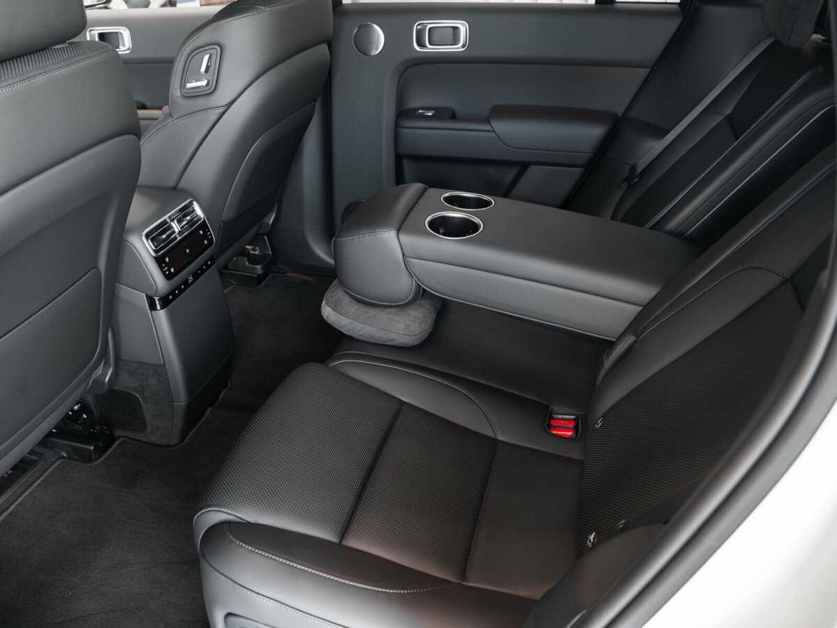 LiXiang L7 52.3 kWh, 2024 Фото №12