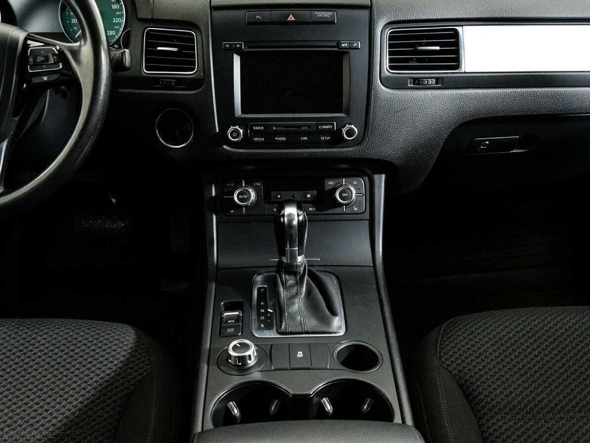 Volkswagen Touareg, 2011 Фото №14