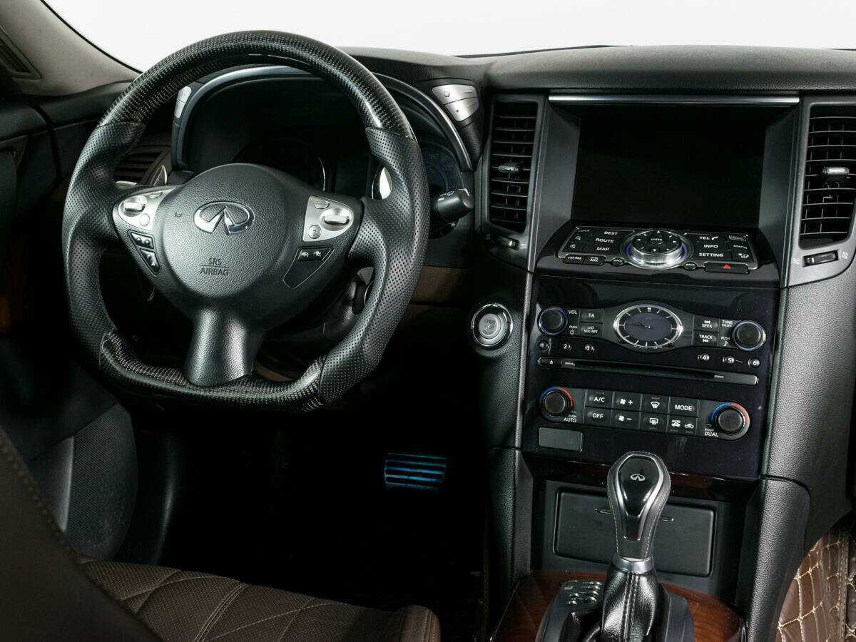 Infiniti FX37, 2010 Фото №11