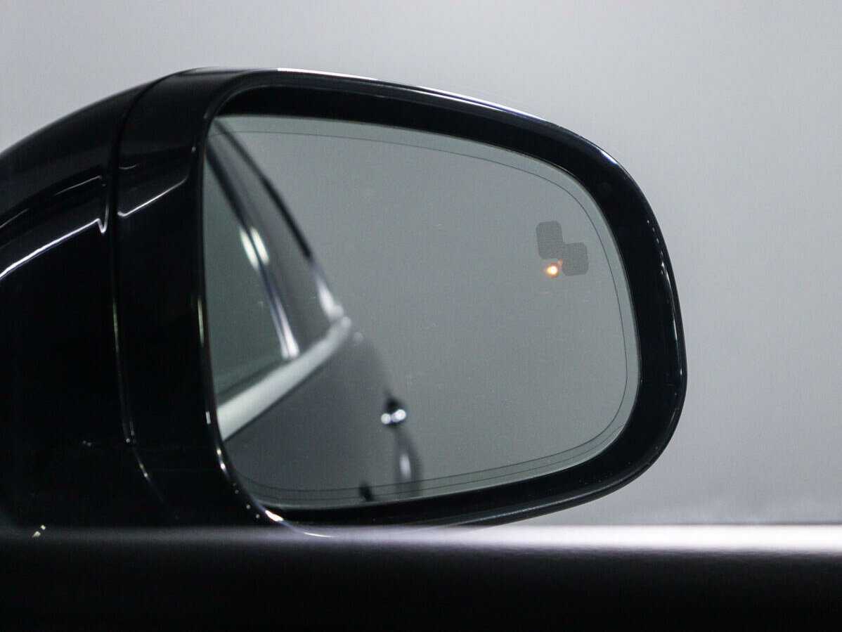 Jaguar XJ SWB, 2018 Фото №28