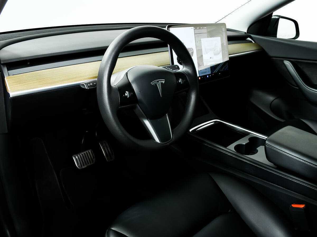 Tesla Model Y Long Range, 2021 Фото №11
