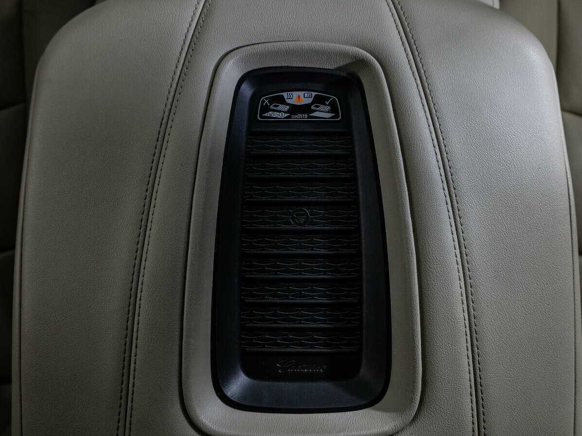 Cadillac Escalade, 2018 Фото №15