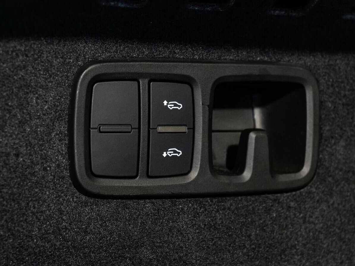 Audi Q8 55 TFSI, 2018 Фото №29