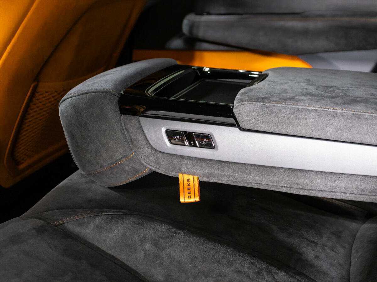 Zeekr 001 100 kWh, 2023 Фото №24