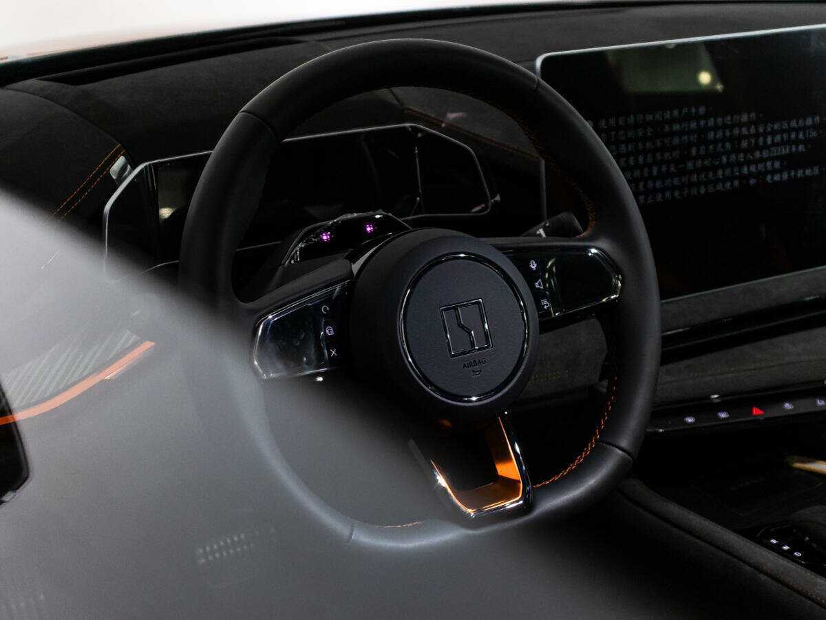 Zeekr 001 100 kWh, 2023 Фото №30