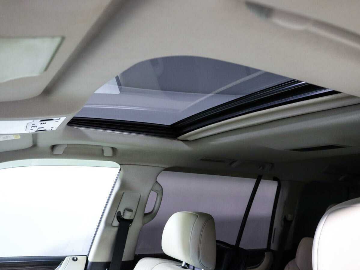 Lexus LX 570, 2015 Фото №28