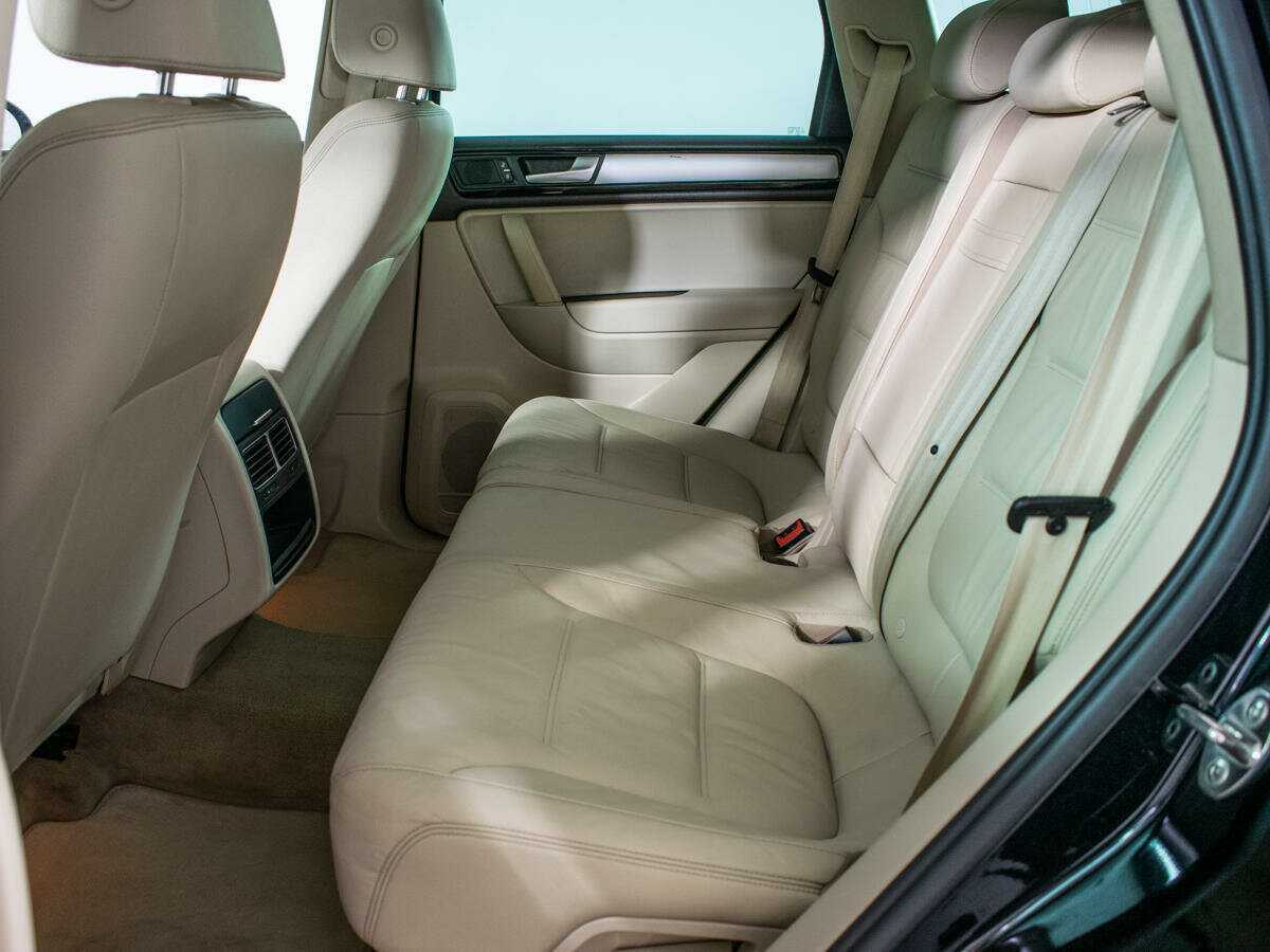 Volkswagen Touareg, 2010 Фото №8