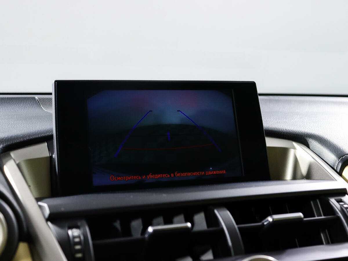 Lexus NX 200t, 2016 Фото №14