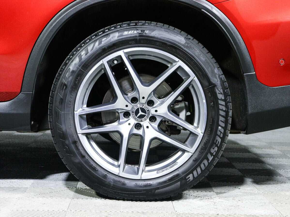 Mercedes-Benz GLC Coupe 300, 2017 Фото №11