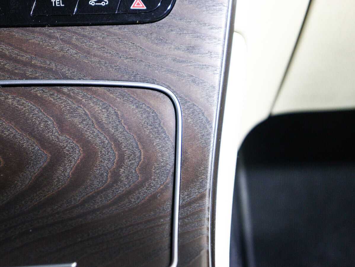 Mercedes-Benz GLC Coupe 300, 2017 Фото №12