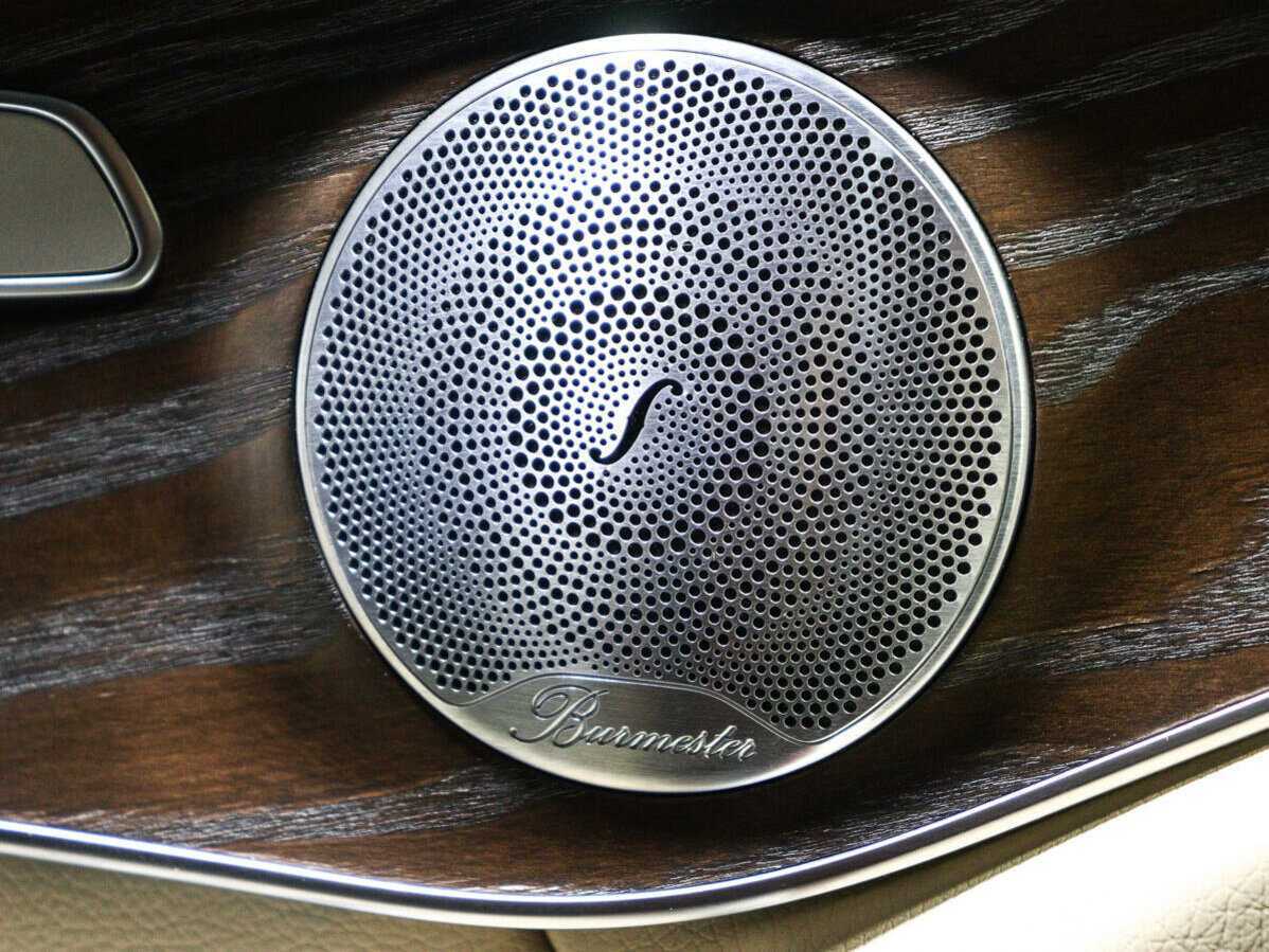 Mercedes-Benz GLC Coupe 300, 2017 Фото №23