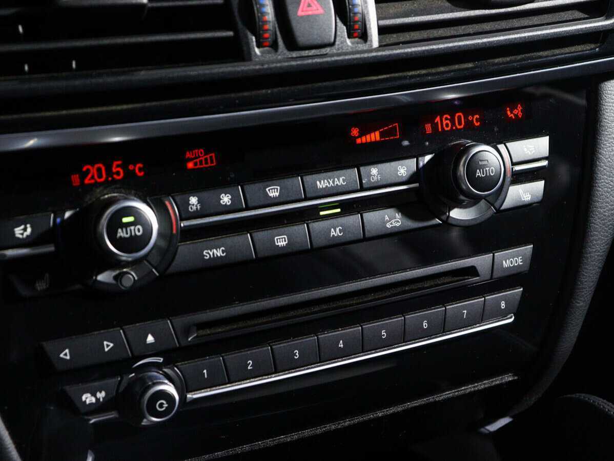 BMW X6 30d, 2015 Фото №23