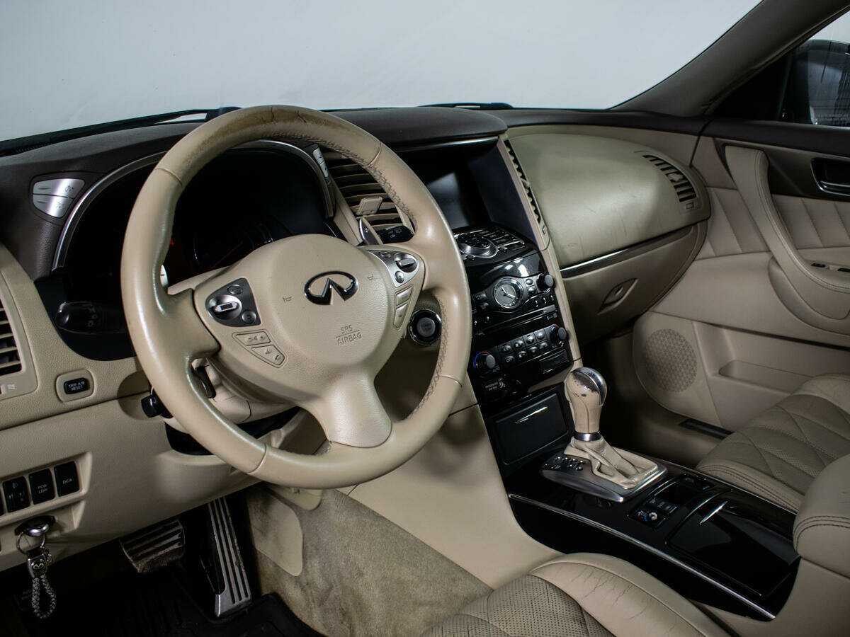 Infiniti FX35, 2008 Фото №12