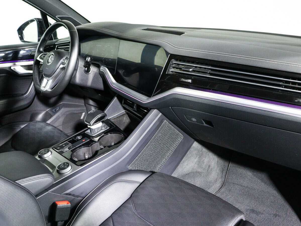 Volkswagen Touareg, 2020 - 125 392 км. | Фото №7
