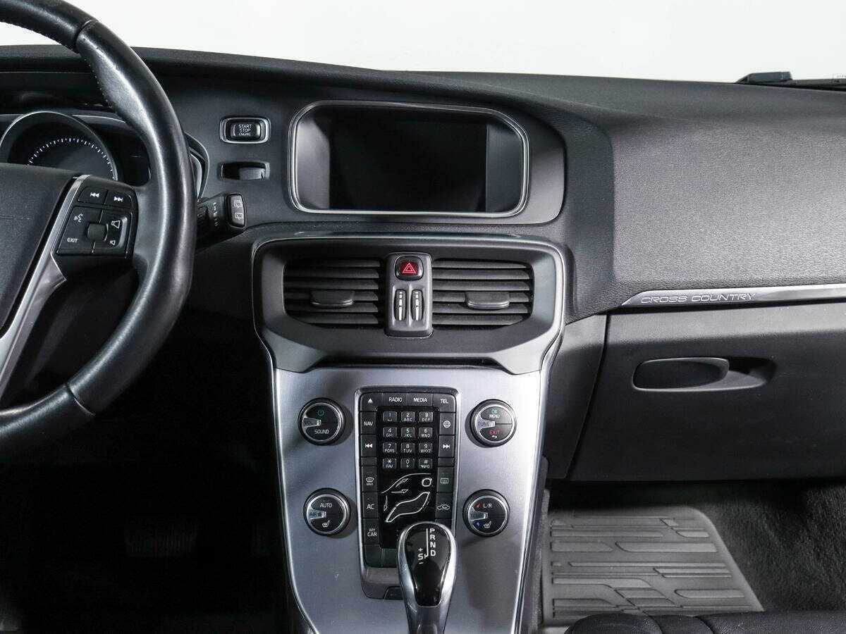 Volvo V40 Cross Country, 2016 Фото №11
