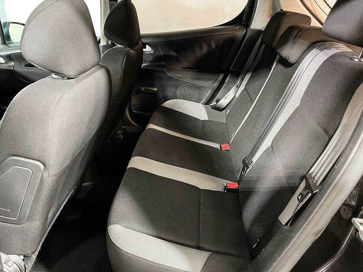 Peugeot 207, 2008 Фото №9