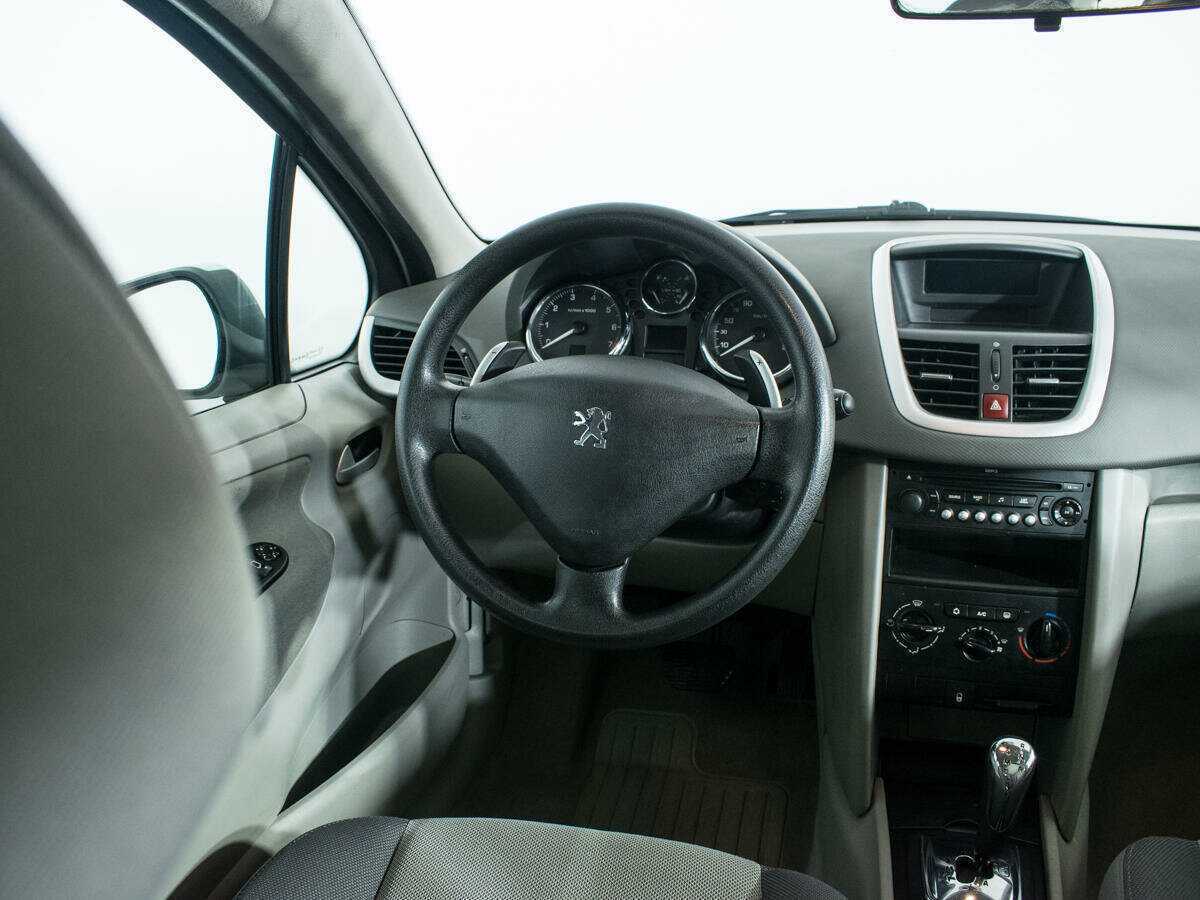 Peugeot 207, 2008 Фото №14
