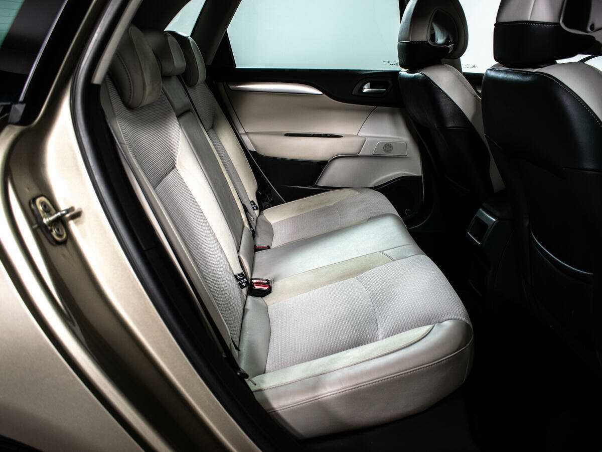 Citroen C4, 2011 Фото №10