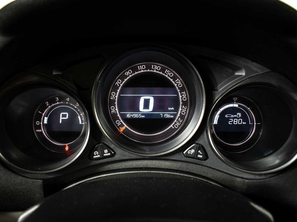 Citroen C4, 2011 Фото №12