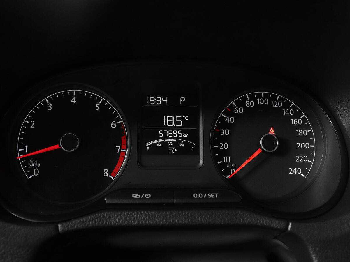 Volkswagen Polo, 2018 Фото №9