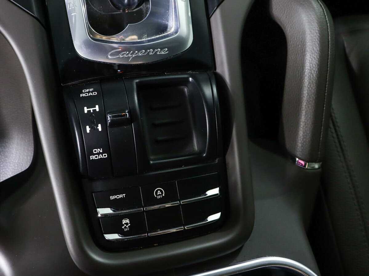 Porsche Cayenne, 2017 Фото №15