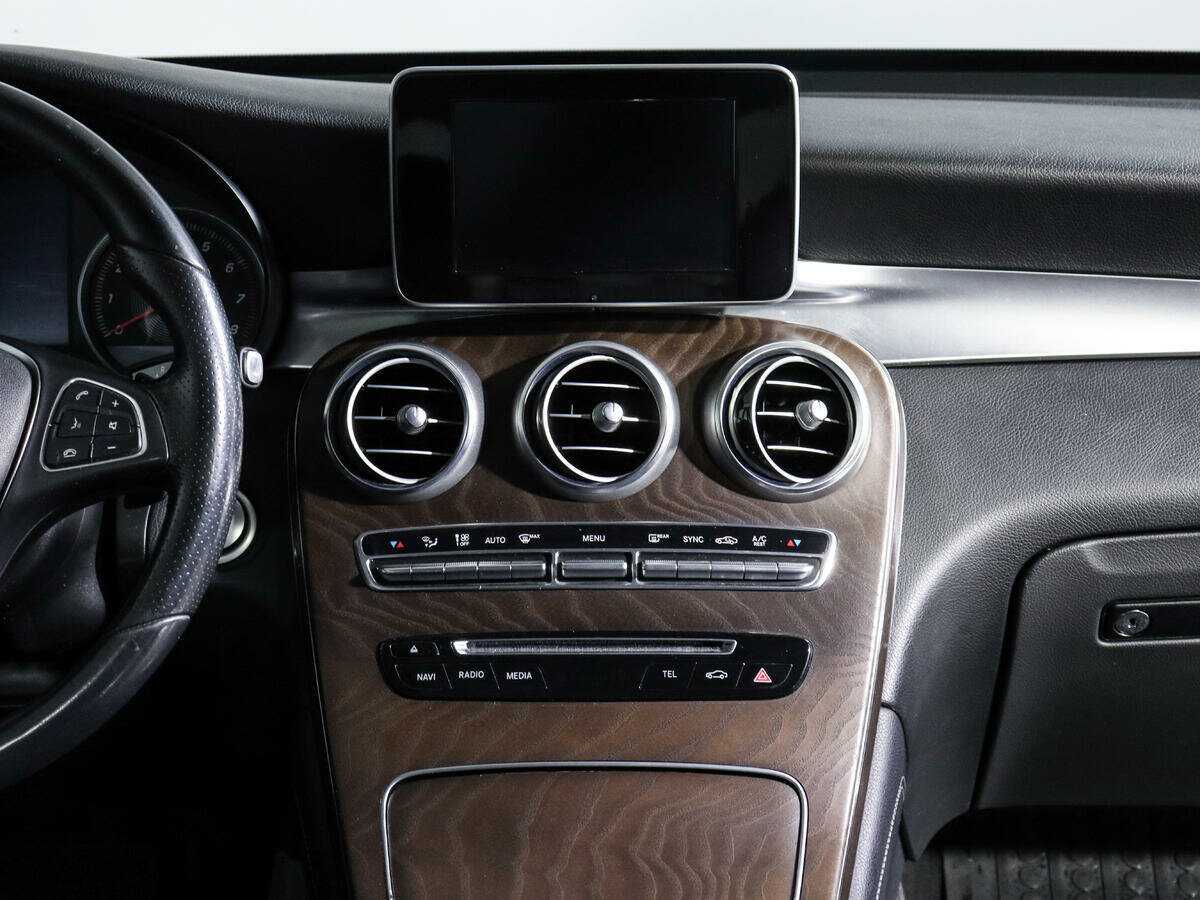 Mercedes-Benz GLC 300, 2017 Фото №11