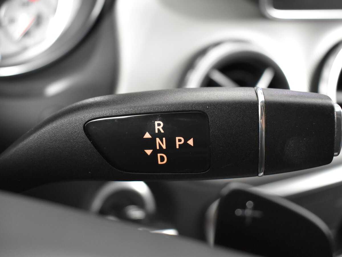 Mercedes-Benz GLA 250, 2016 Фото №16