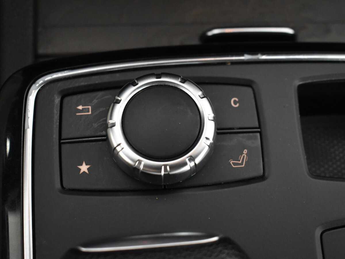 Mercedes-Benz GLE 400 9G-Tronic, 2016 Фото №16