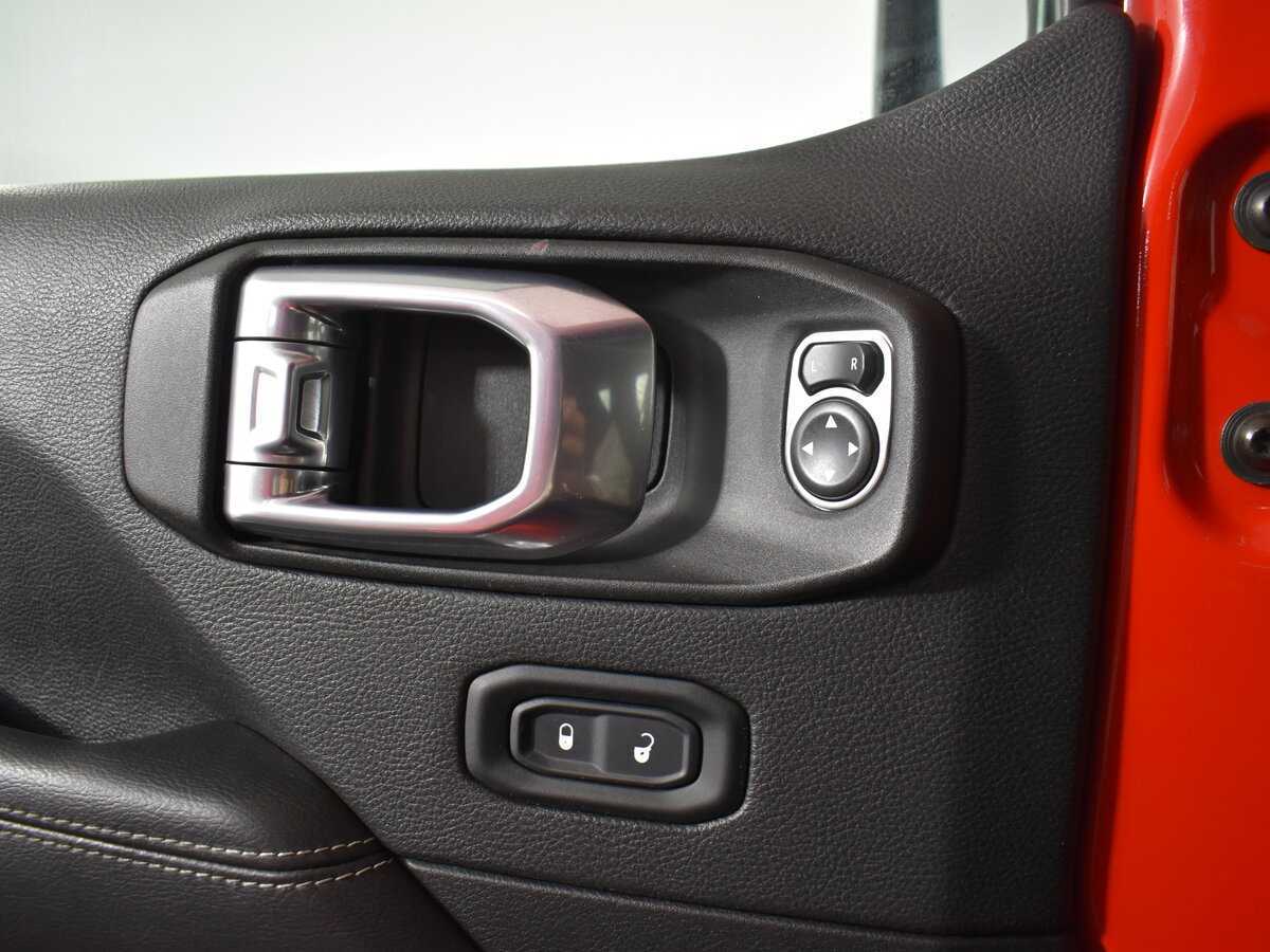 Jeep Wrangler, 2021 Фото №16