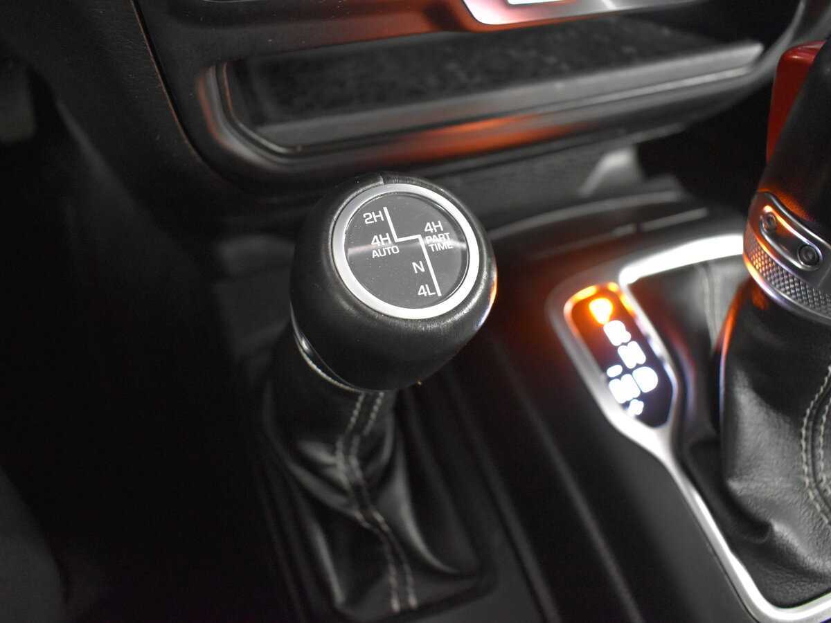 Jeep Wrangler, 2021 Фото №21