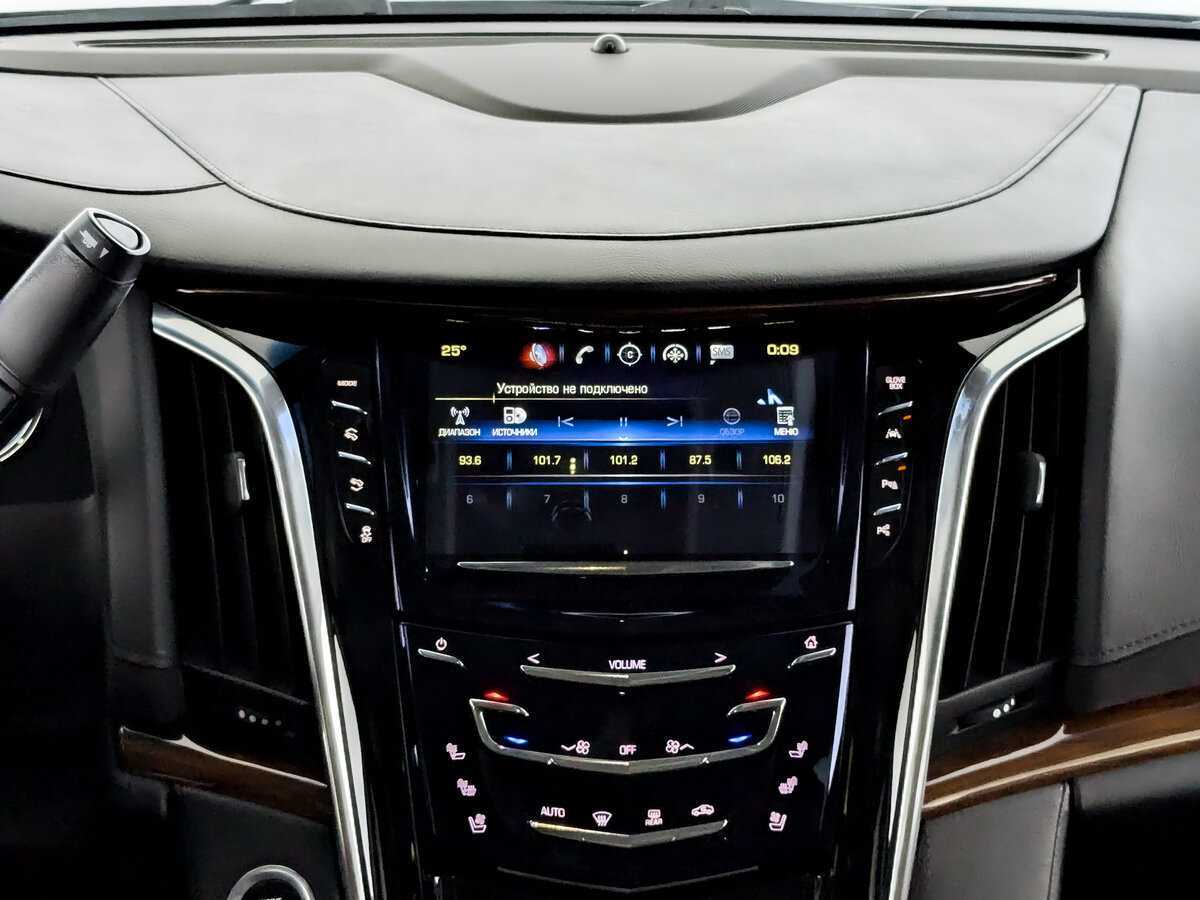 Cadillac Escalade, 2018 Фото №13