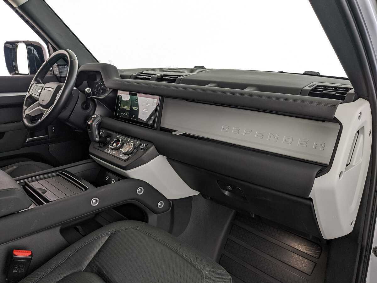 Land Rover Defender 110, 2021 Фото №9