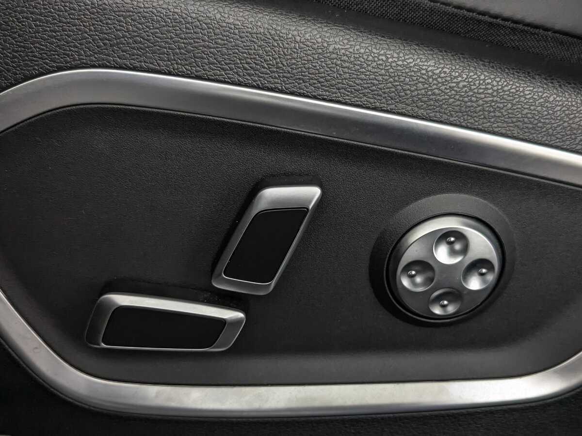 Geely Tugella, 2023 Фото №24