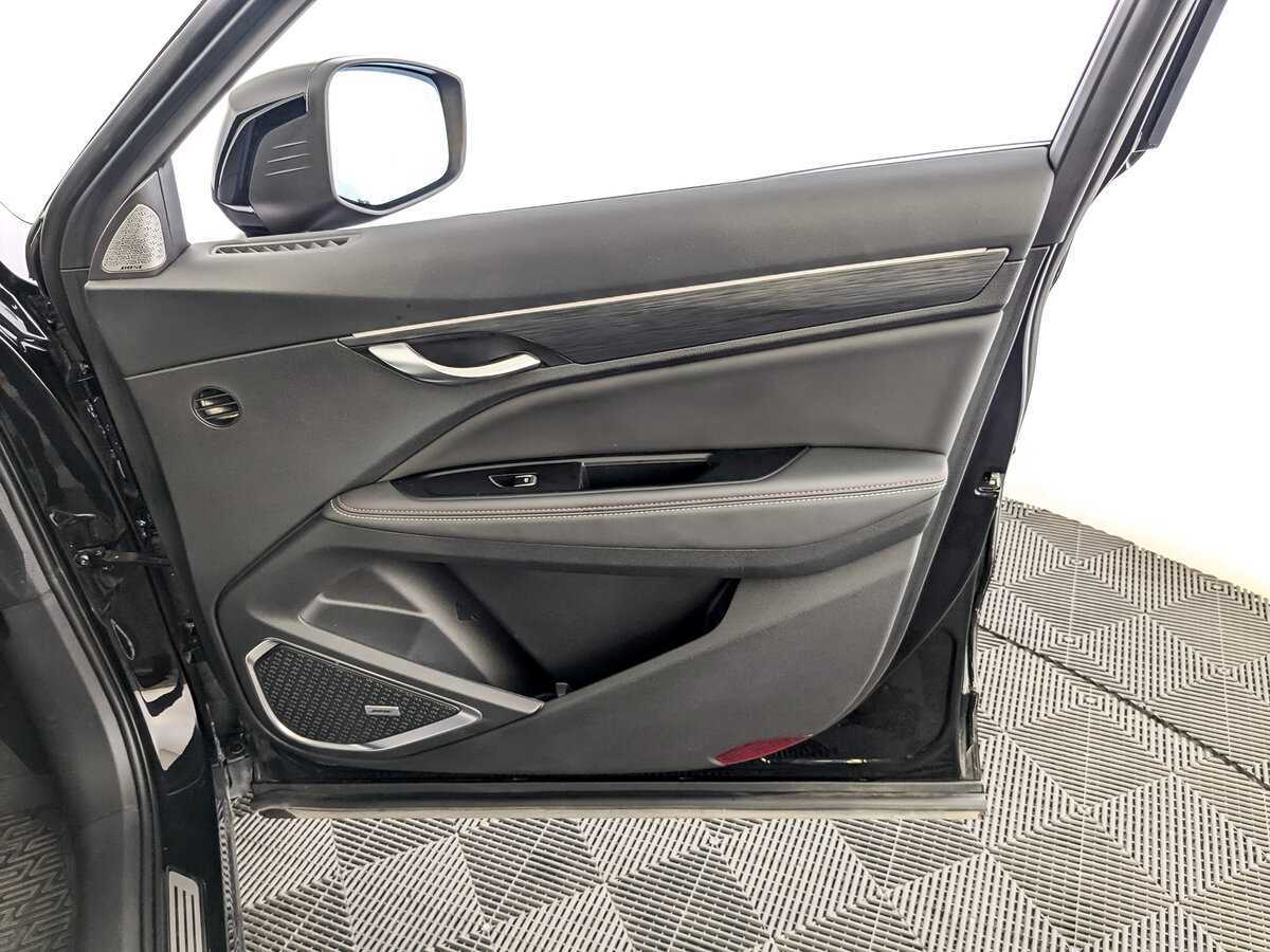 Geely Tugella, 2023 Фото №21