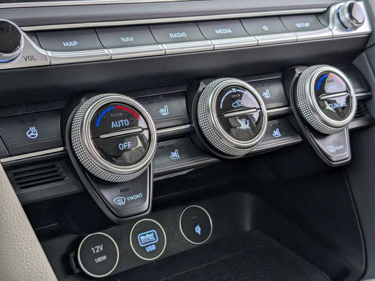Genesis G70, 2022 Фото №22