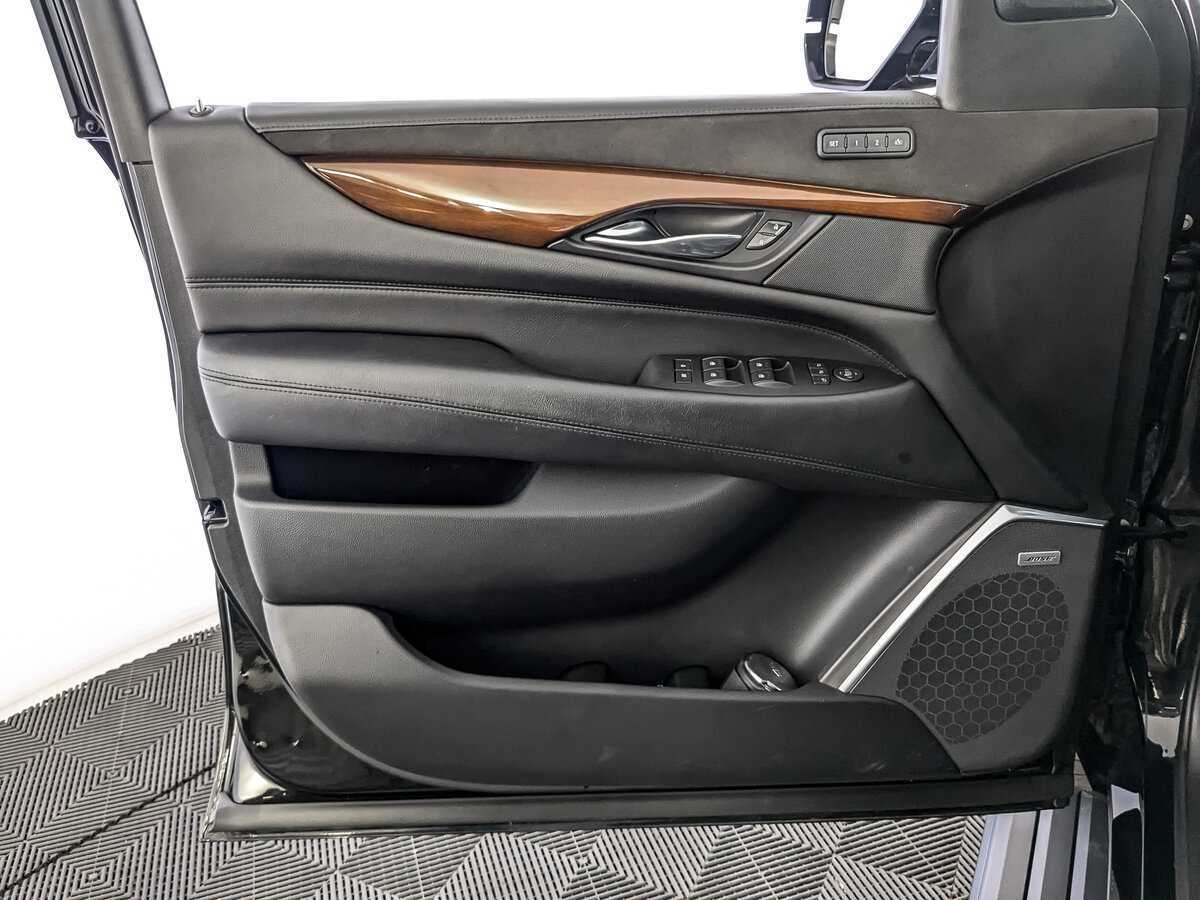 Cadillac Escalade, 2018 Фото №15