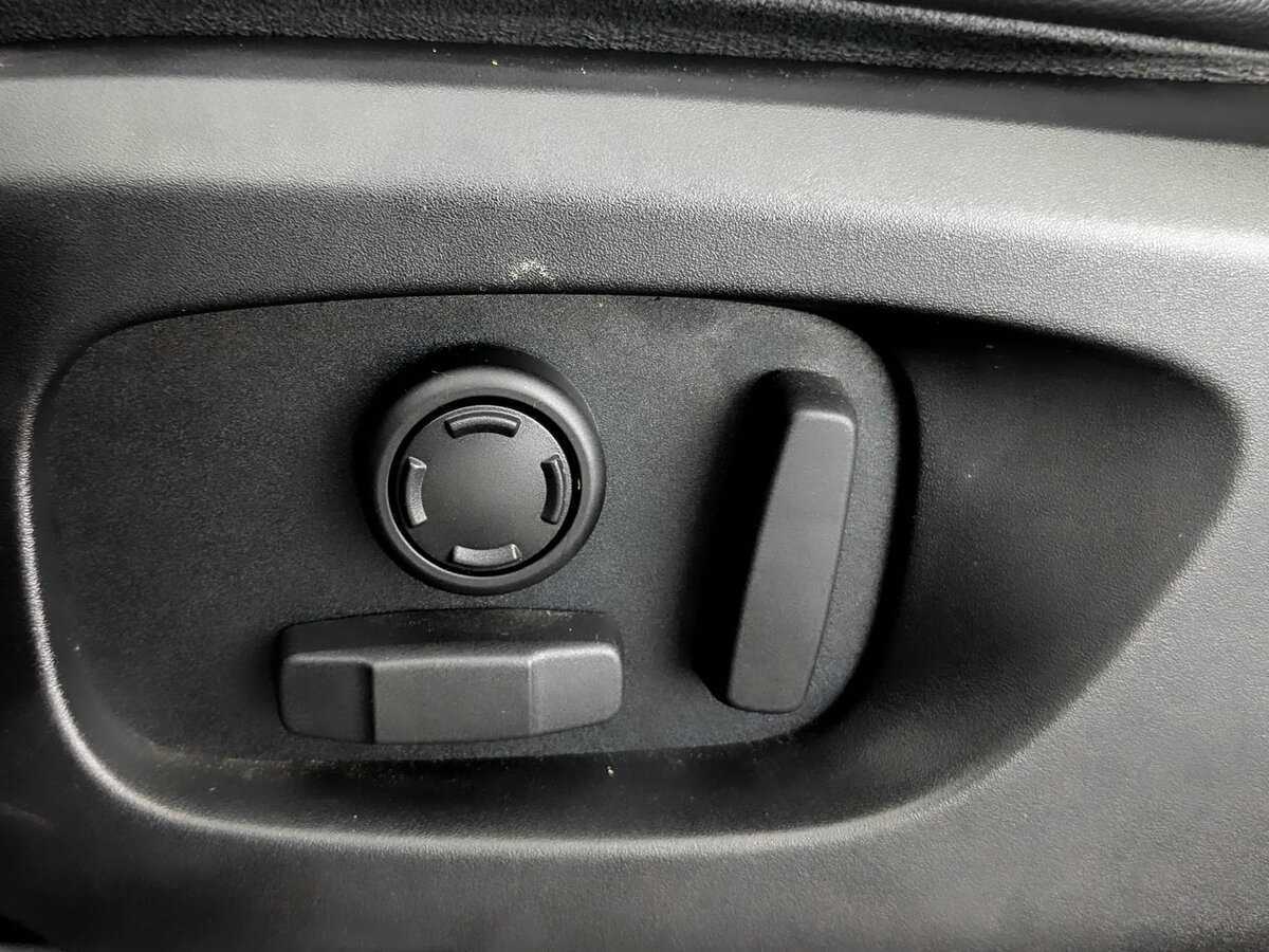 Land Rover Discovery Sport, 2017 Фото №17