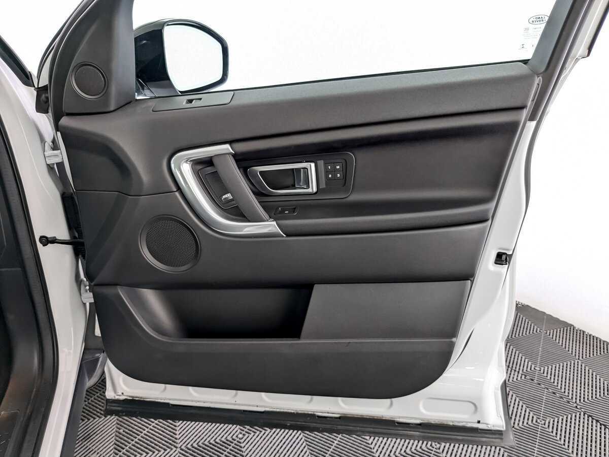 Land Rover Discovery Sport, 2017 Фото №21