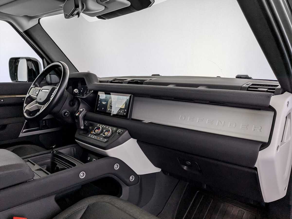 Land Rover Defender 110, 2021 Фото №9
